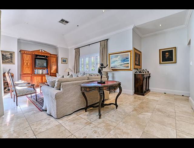 2 BEDROOM RETIREMENT UNIT FOR SALE IN WATERFALL HILLS MATURE LIFESTYLE ESTATE